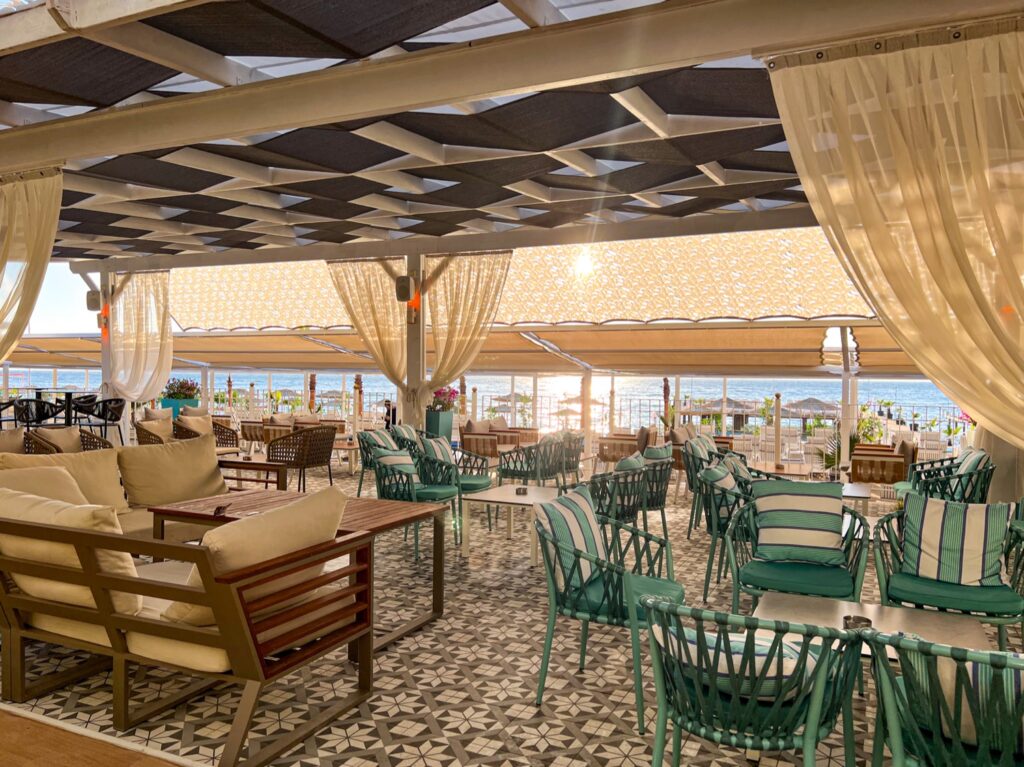 Beach Bar